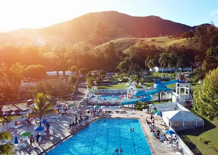 Resorts e hotéis com parques aquáticos de Águas de Lindoia