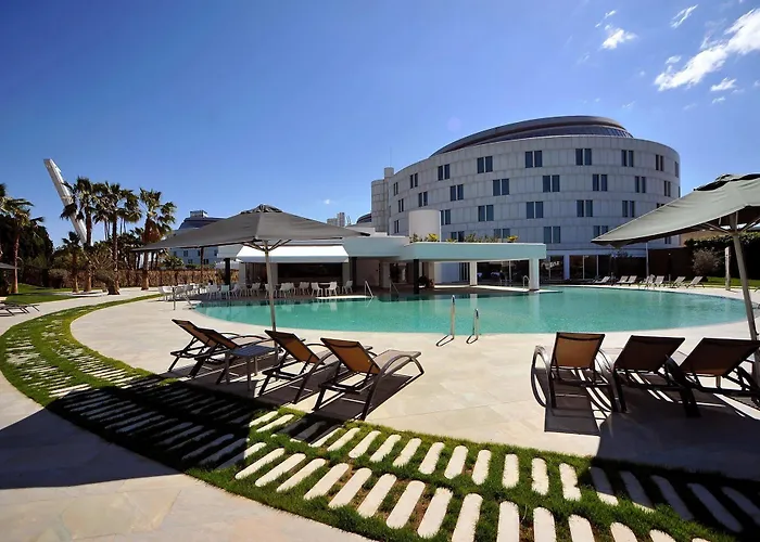 Resorts e hotéis com parques aquáticos em Sevilha