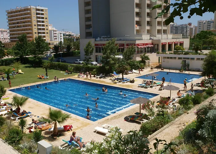 Resorts e hotéis com parques aquáticos em Portimão