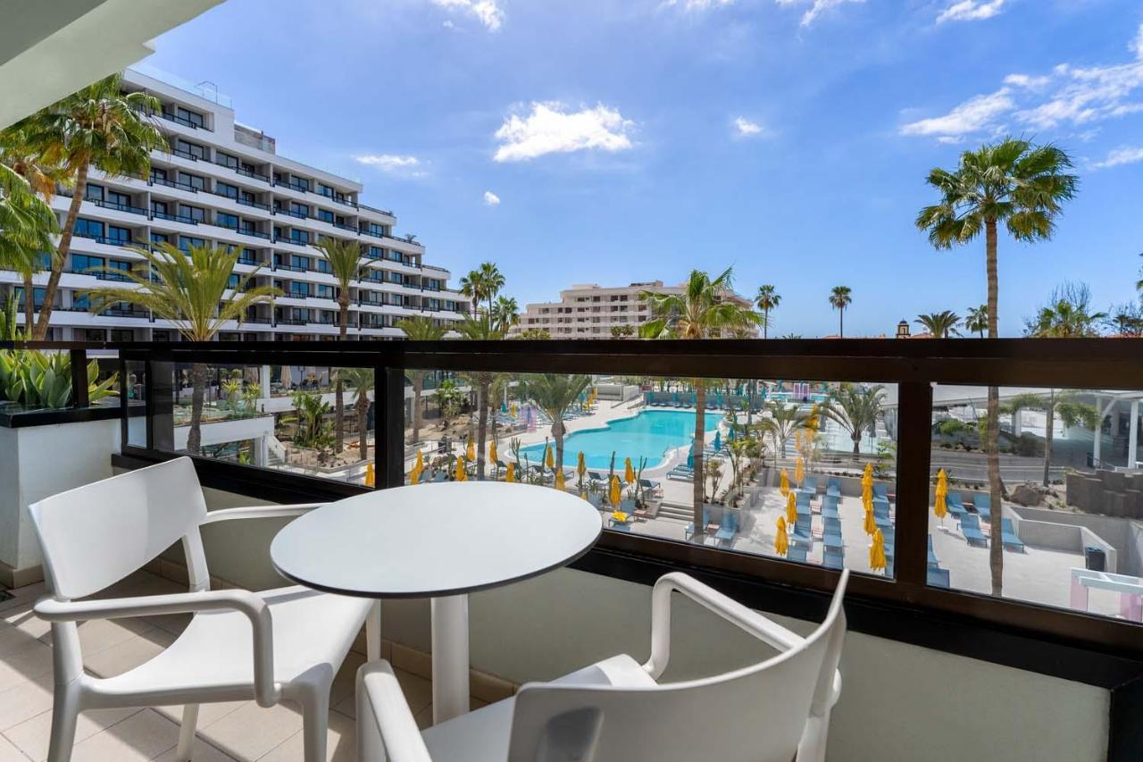 Single Room with Pool View