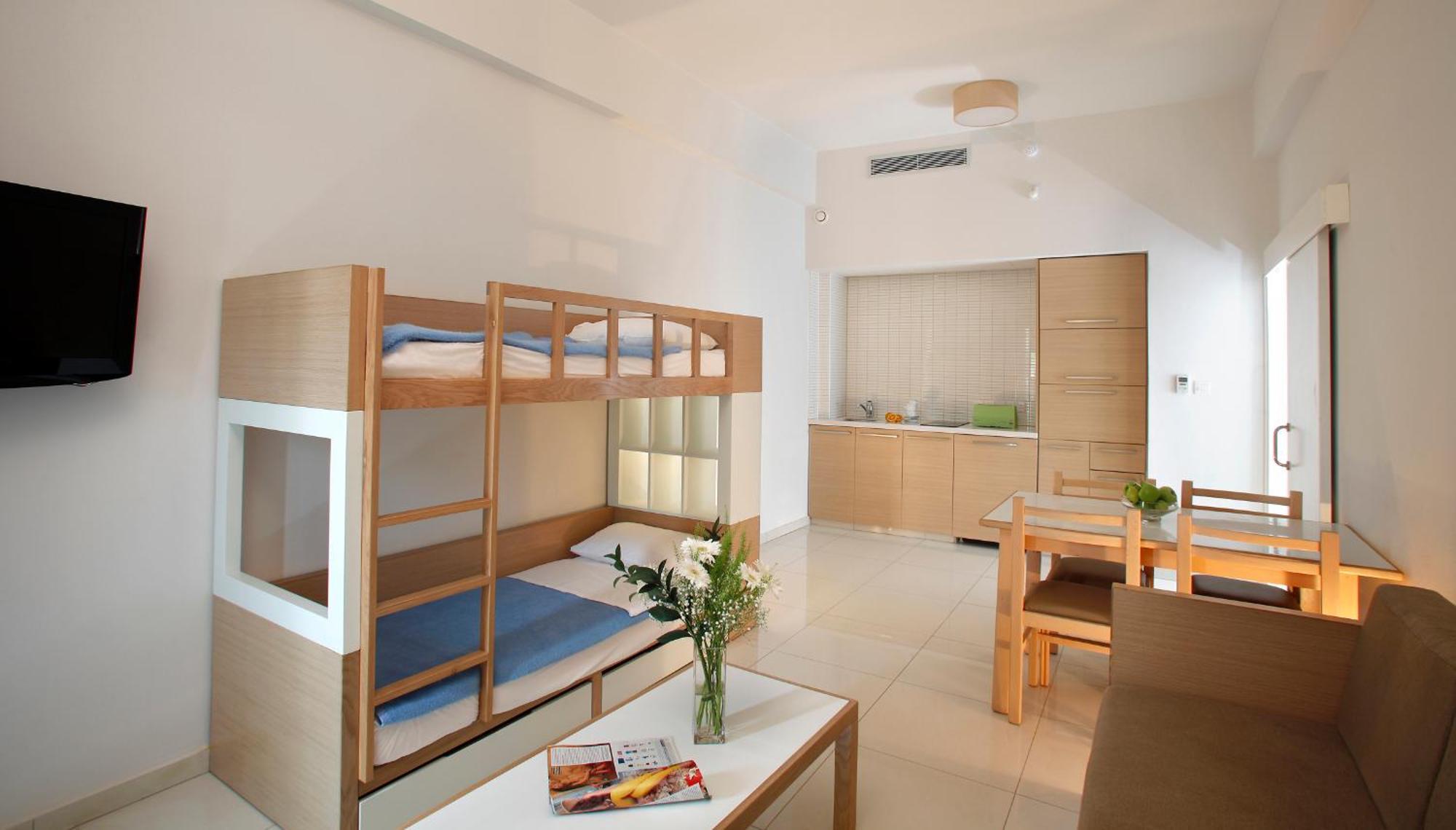 One-bedroom Suite with Terrace and Pool View