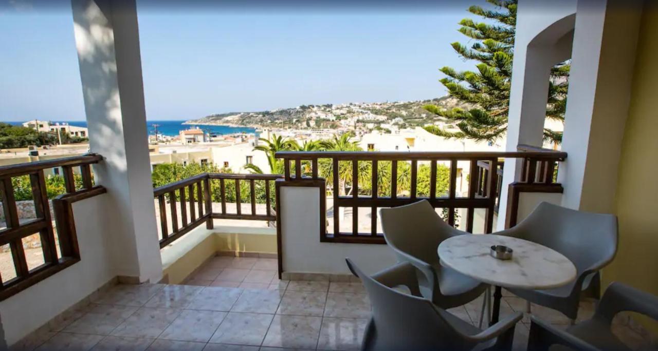 Family Room with Sea View