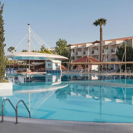Aqua Fantasy Aquapark Hotel & Spa-3