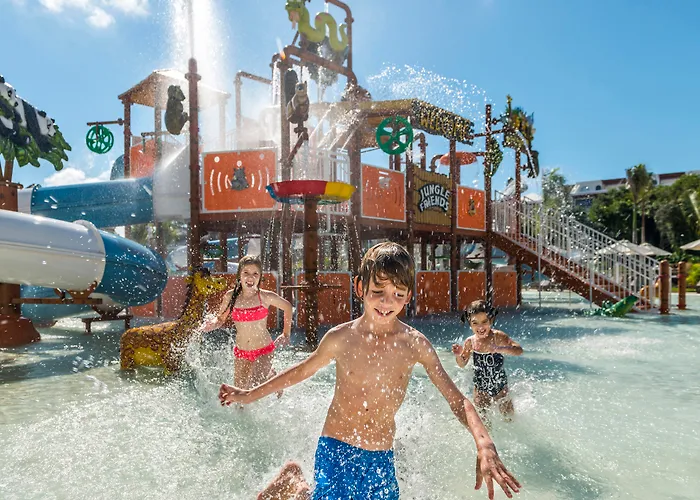 Best Playa del Carmen Hotels For Families With Waterpark